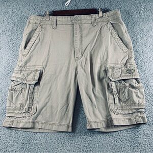 Unionbay Cargo Shorts Men's 8 Pockets 100% Cotton‎ Khaki Size 38 Inseam 10.5"